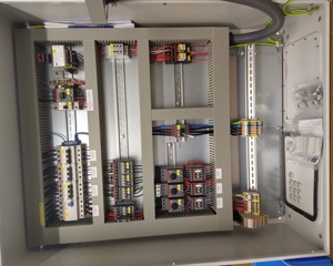 Contr cabinet manure removal 1x elev, 2x cross, 6x longitudi